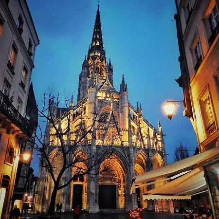 Loft Moderne Avec Garage Dans L'hyper Centre Apartman *